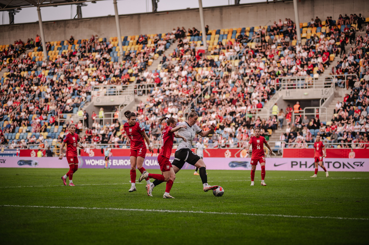 zespół w trakcie gry