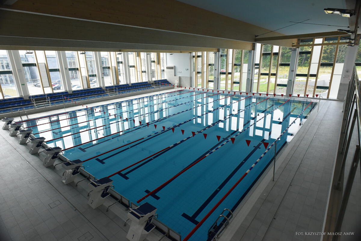 pływalnia AMW