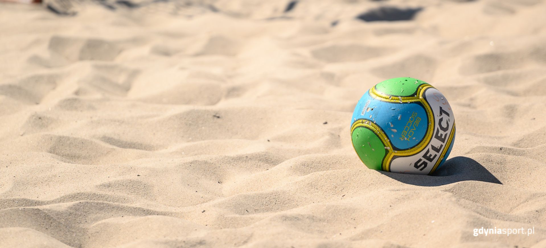 Piłka do plażowej piłki nożnej