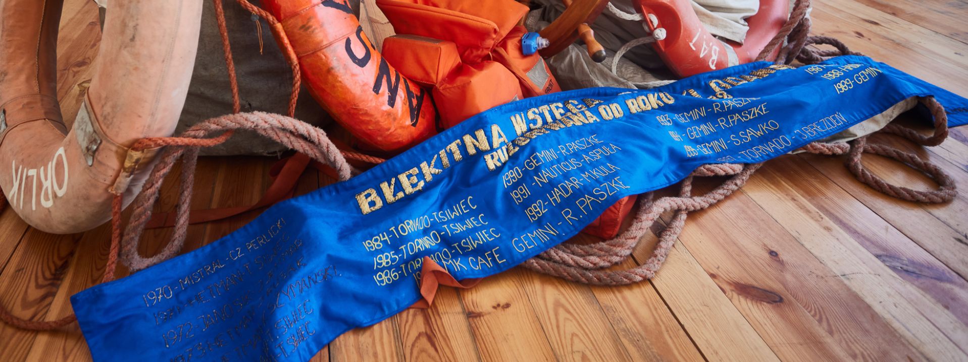 Szarfa - nagroda w regatach o Błękitną Wstęgę Zatoki Gdańskiej 
