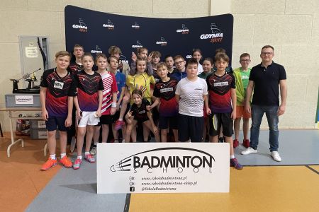 Uczestnicy Otwarte Mistrzostwa Gdyni w badmintonie