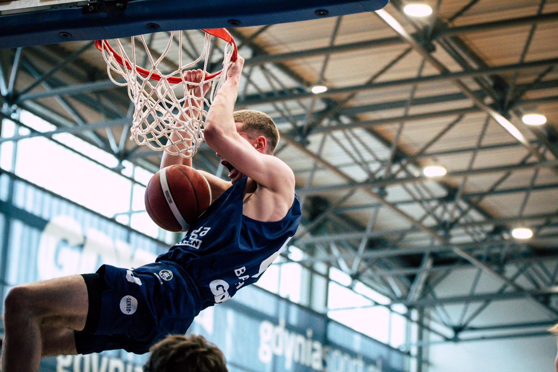 Mecz koszykówki mężczyzn