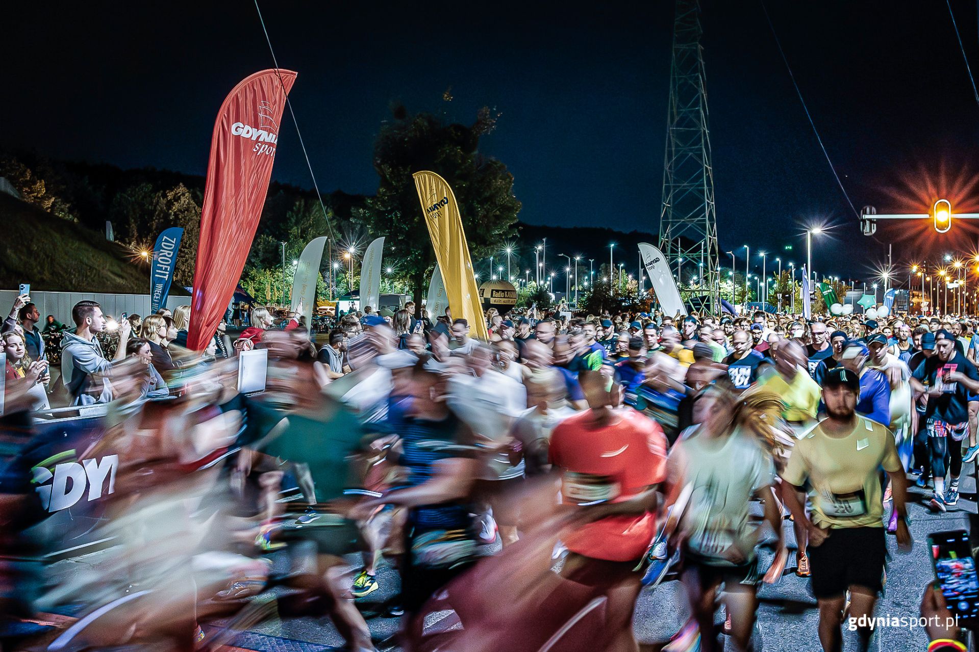 Start Nocnego Biegu Świętojańskiego w Gdyni